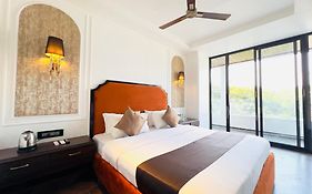 Hotel White Pearl - Colaba Mumbai